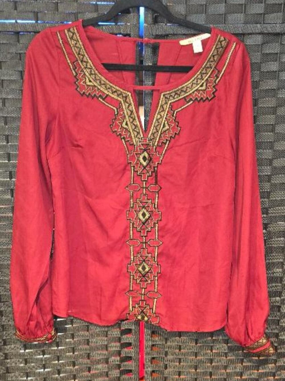 Mi Ami Embroidered Southwestern Long Sleeve Tunic Blouse